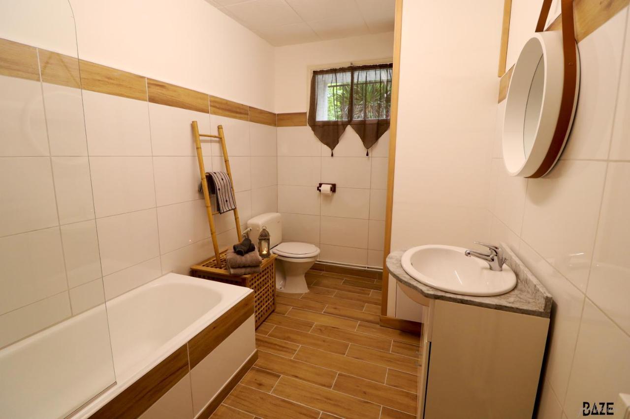 Centre De Bien-Etre Et Ses Chambres D'Hote Villeneuve-de-Rivière 外观 照片